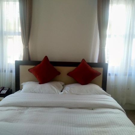 Hidden Leaf Bed & Breakfast Lalitpur Extérieur photo