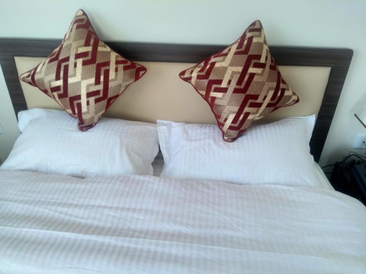 Hidden Leaf Bed & Breakfast Lalitpur Extérieur photo