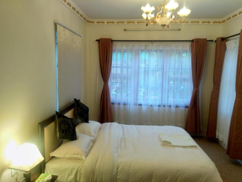 Hidden Leaf Bed & Breakfast Lalitpur Extérieur photo