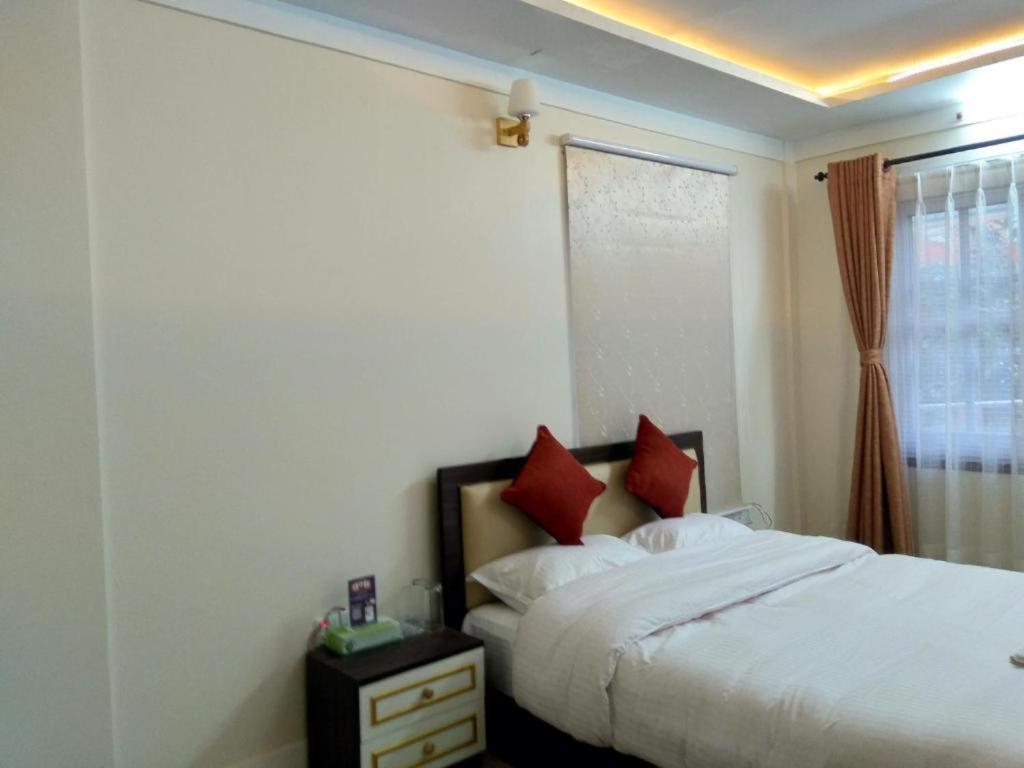 Hidden Leaf Bed & Breakfast Lalitpur Extérieur photo